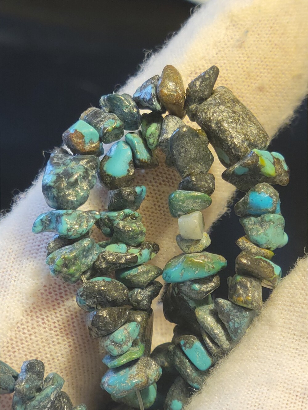 25pcs. Natural Turquoise Beads